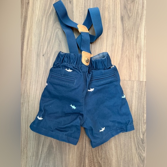 Gymboree Baby Blue Shorts with Shark Design and suspenders size 12-18M - Picture 2 of 4